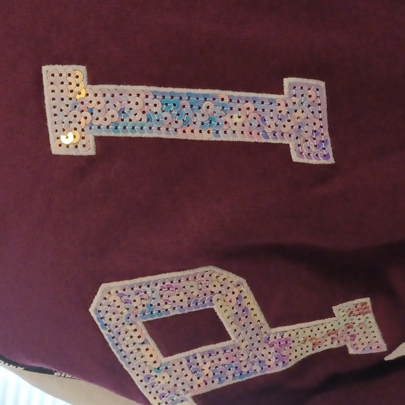 4/$80 Burgundy Zippered Hoodie - Size XS (Fits More Like Small/Medium) - Picture 9 of 12